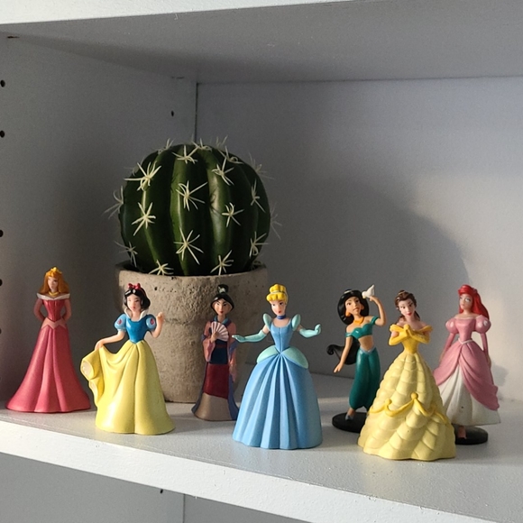 Disney Other - Disney princess figurines